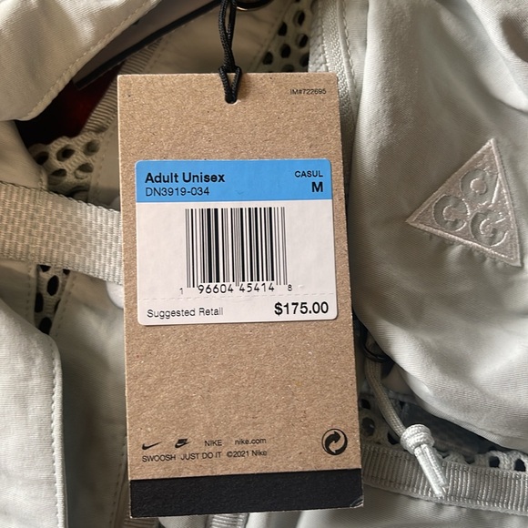 Nike ACG Buttles Vest 'Light Silver' - Picture 14 of 14